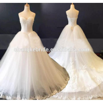 2016 El último diseño del cordón blanco Appliqued el vestido de boda sin tirantes Alibaba vestido nupcial